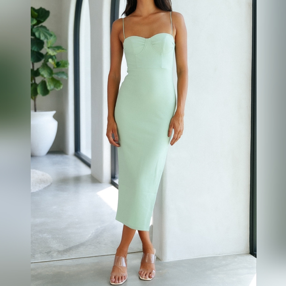NWT Hello Molly Green Maxi Dress Size L